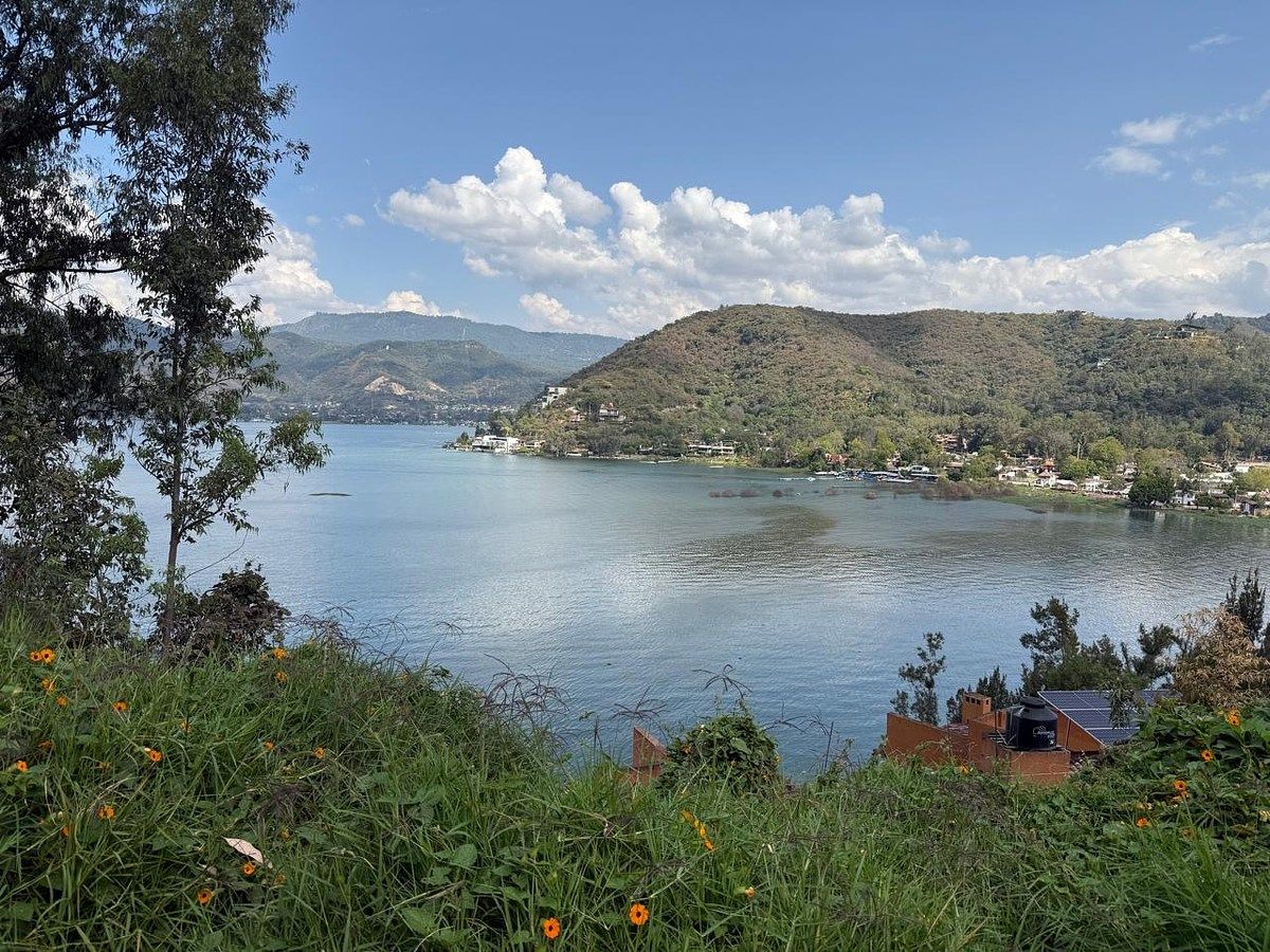 Lote en venta · Santa Magdalena Tilostoc, Valle de Bravo, Estado de México
