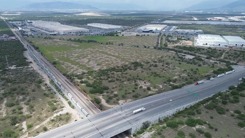 Lote en venta · Entronque Laredo-Salinas Victoria, Apodaca, Nuevo León Lote en venta · Entronque Laredo-Salinas Victoria, Apodaca, Nuevo León
