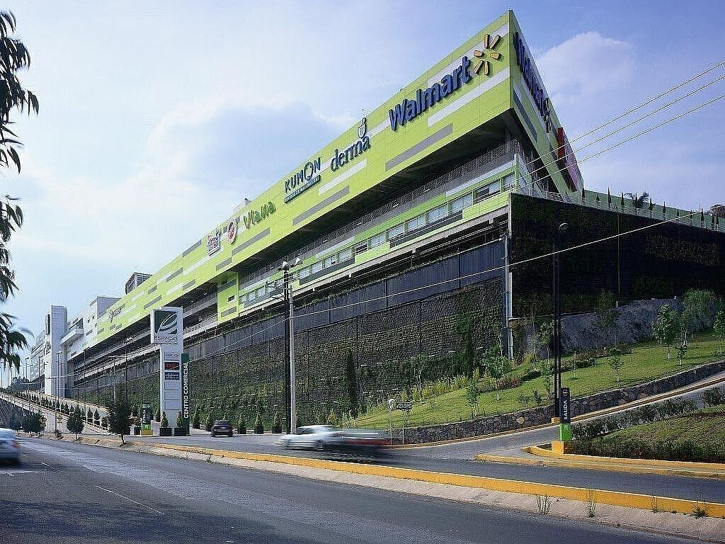 Comercio en renta · Bosque Esmeralda, Atizapán de Zaragoza, Estado de México