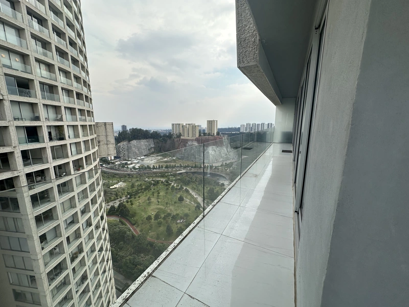 20 balcón y vista a la Méxicana.jpg