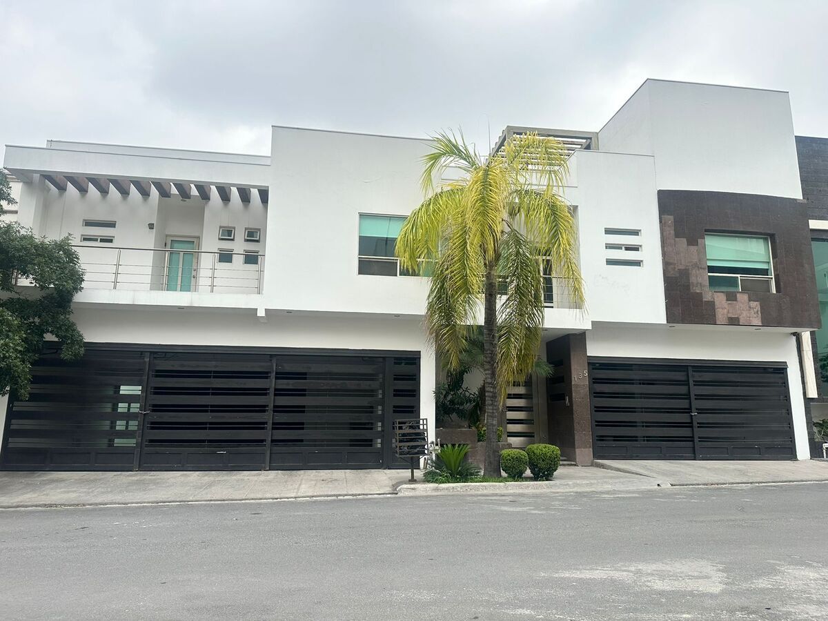 Casa en venta · Cumbres Mediterráneo, Monterrey, Nuevo León