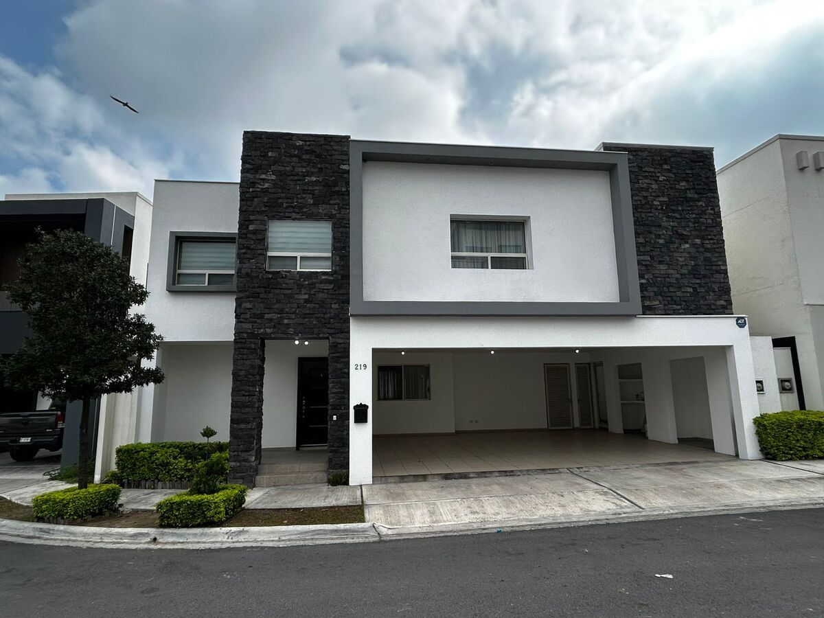 Casa en venta · Bosques de las Cumbres, Monterrey, Nuevo León