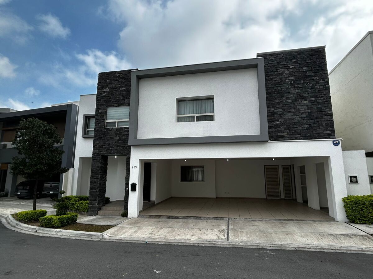 Casa en venta · Bosques de las Cumbres, Monterrey, Nuevo León