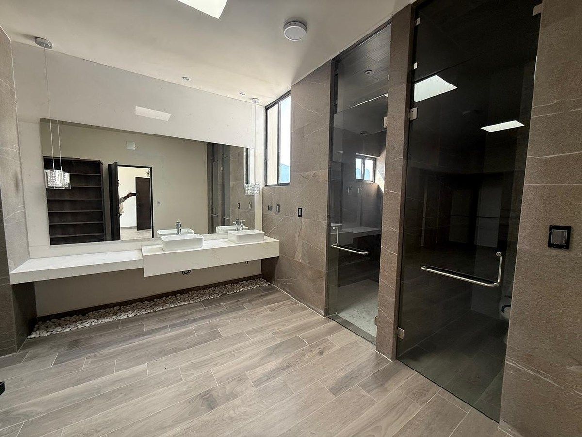 Casa en venta · Castaños del Vergel, Monterrey, Nuevo León