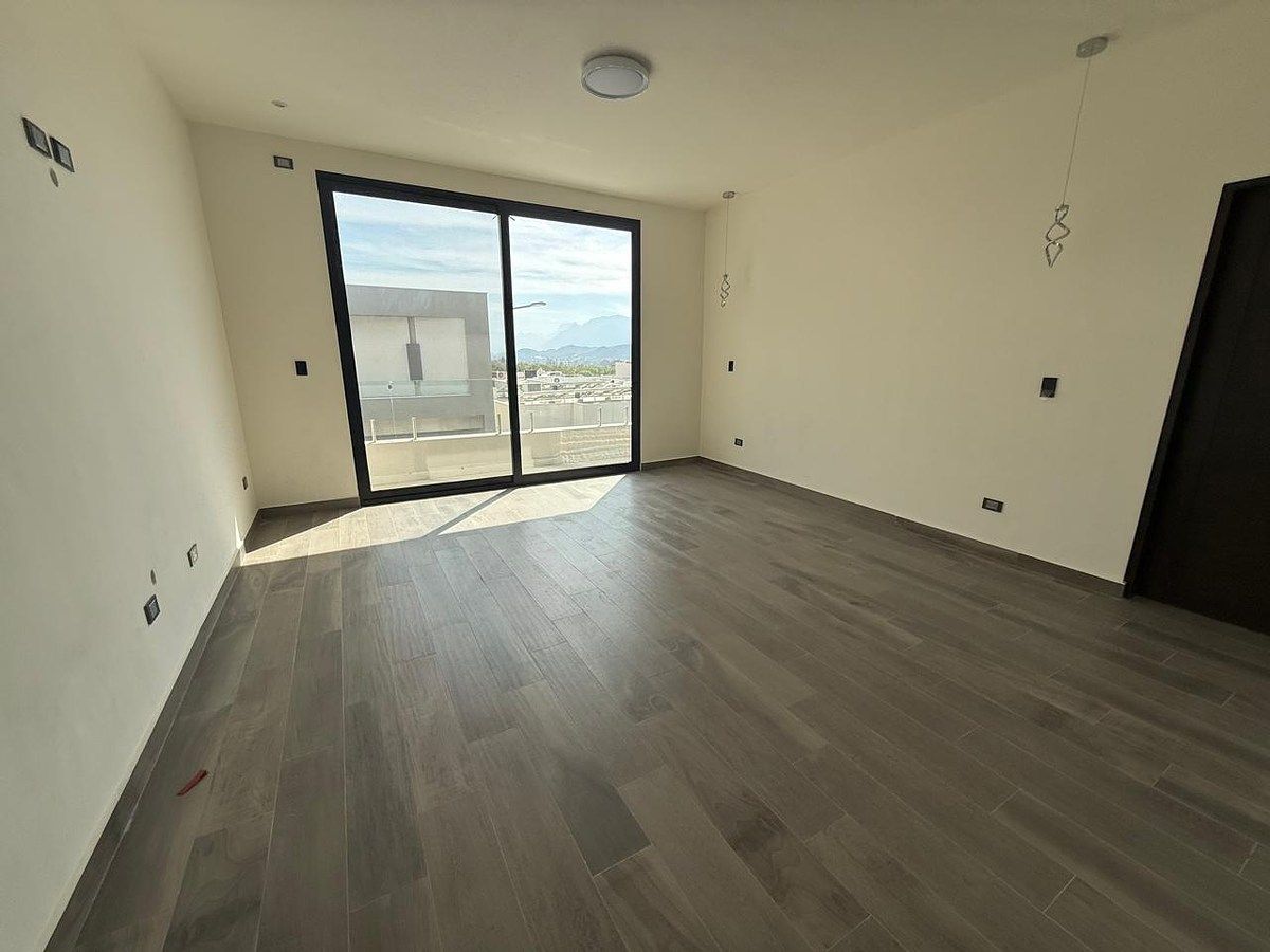 Casa en venta · Castaños del Vergel, Monterrey, Nuevo León