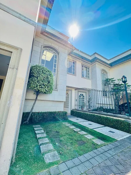 Casa en venta · Valle de las Palmas, Huixquilucan, Estado de México