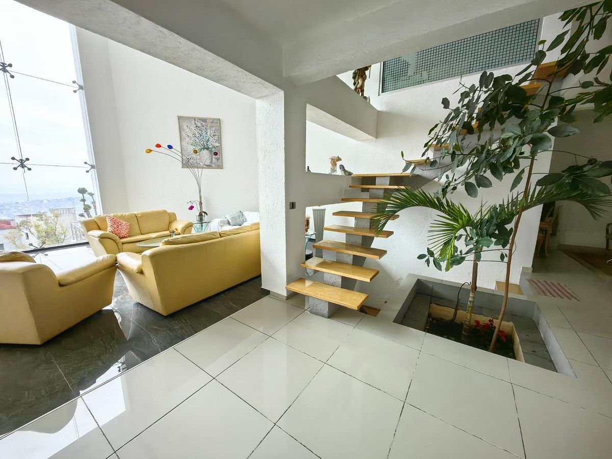 Casa en venta · Pedregal de Echegaray, Naucalpan de Juárez, Estado de México Casa en venta · Pedregal de Echegaray, Naucalpan de Juárez, Estado de México