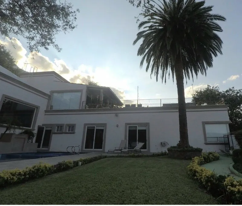 Casa en venta · Valle de San Ángel, San Pedro Garza García, Nuevo León