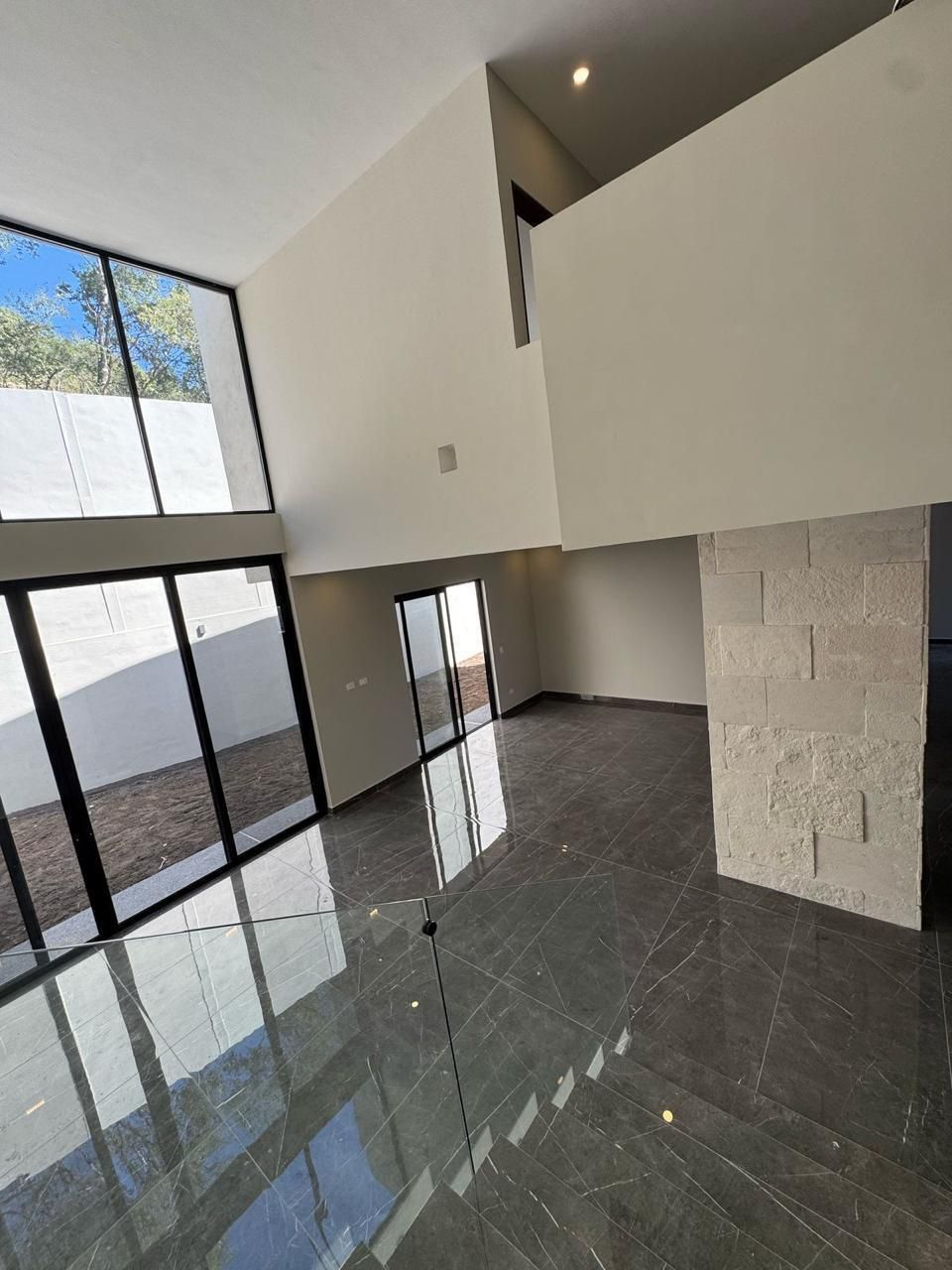Casa en venta · Bosques de las Misiones Sector Encino, Santiago, Nuevo León Casa en venta · Bosques de las Misiones Sector Encino, Santiago, Nuevo León