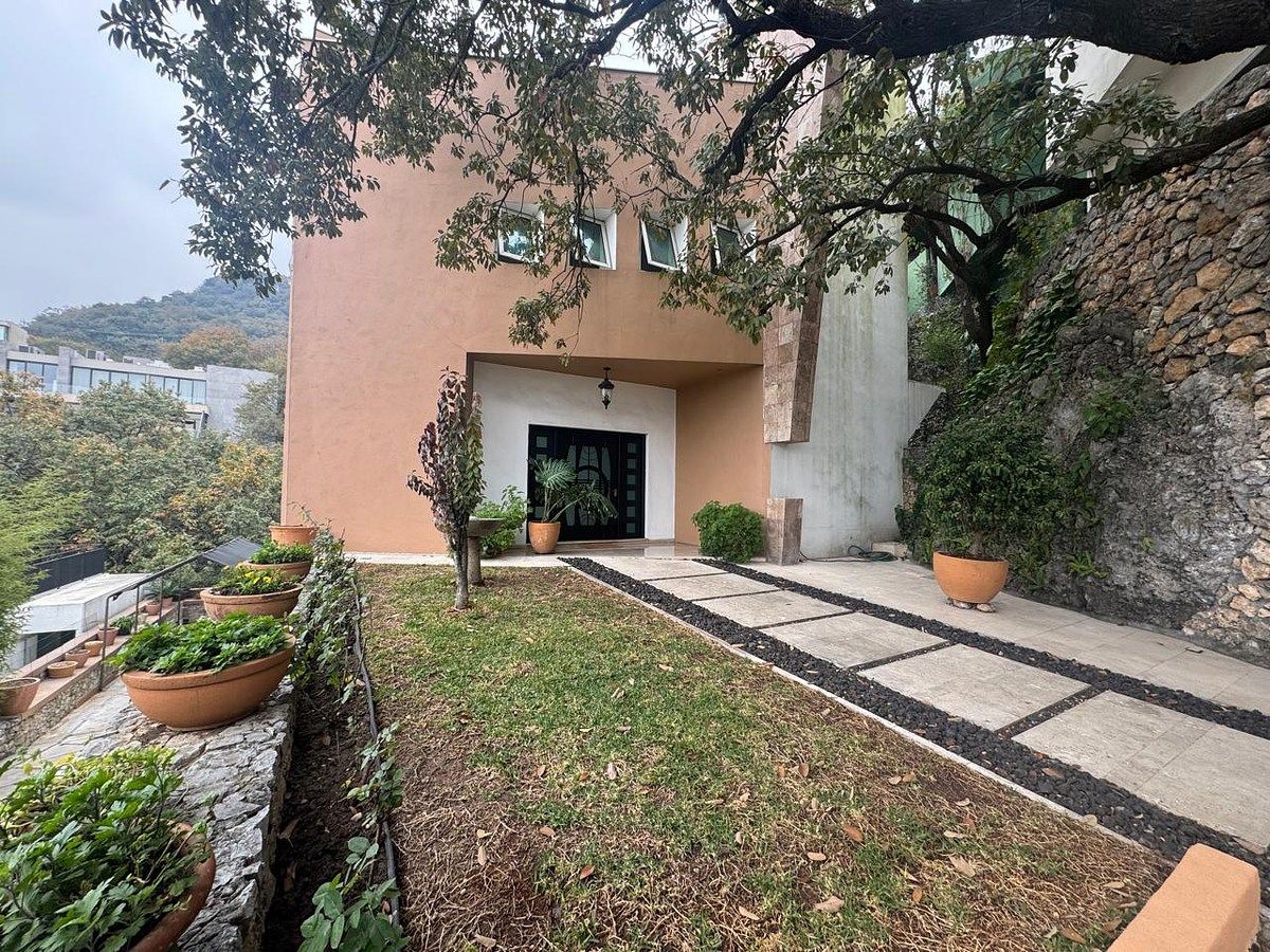 Casa en renta · Colinas de San Ángel, San Pedro Garza García, Nuevo León