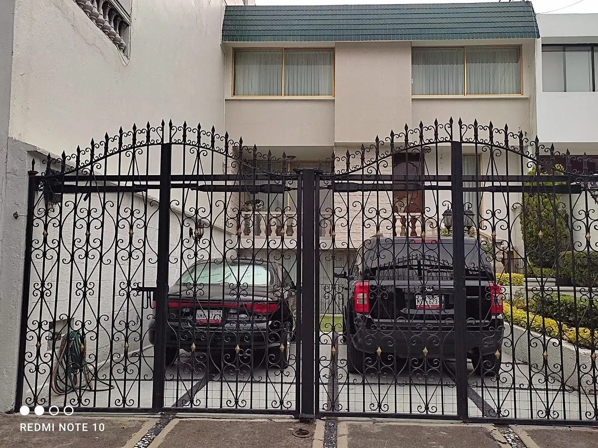 Casa en venta · Ciudad Satélite, Naucalpan de Juárez, Estado de México