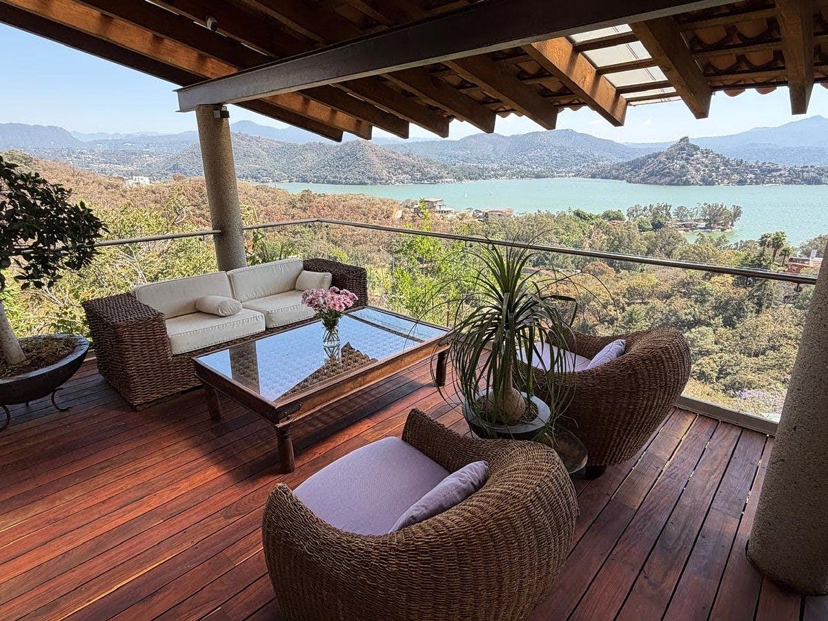 Casa en venta · Santa Magdalena Tilostoc, Valle de Bravo, Estado de México