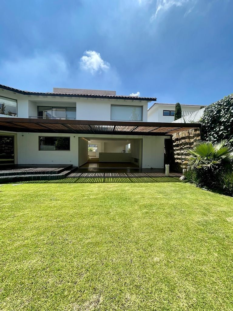 Casa en venta · Lomas Country Club, Huixquilucan, Estado de México Casa en venta · Lomas Country Club, Huixquilucan, Estado de México