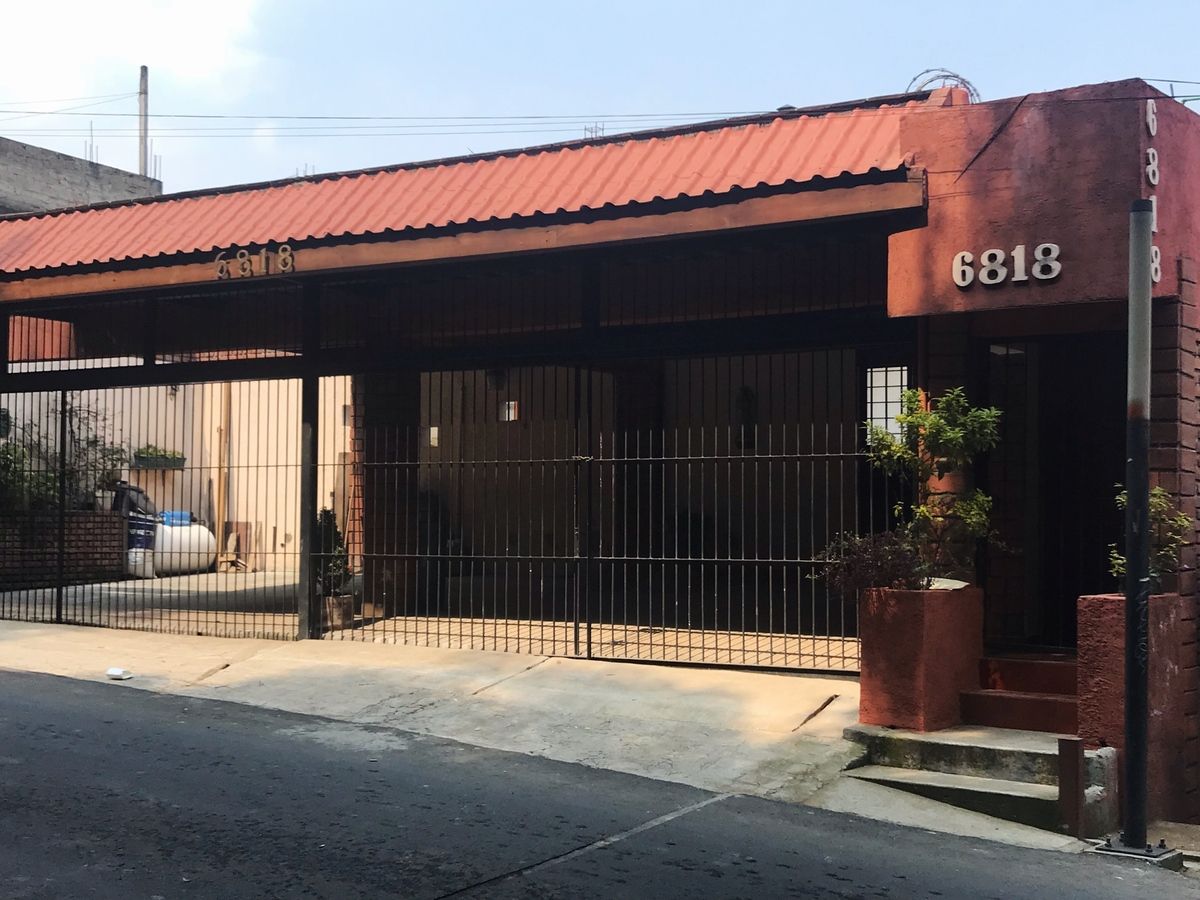 Casa en venta · San Bartolo Ameyalco, Álvaro Obregón, Ciudad de México