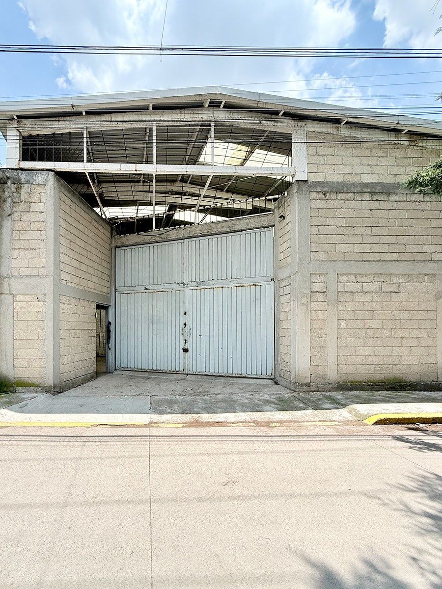 Nave industrial en venta · Santa María Totoltepec, Toluca, Estado de México