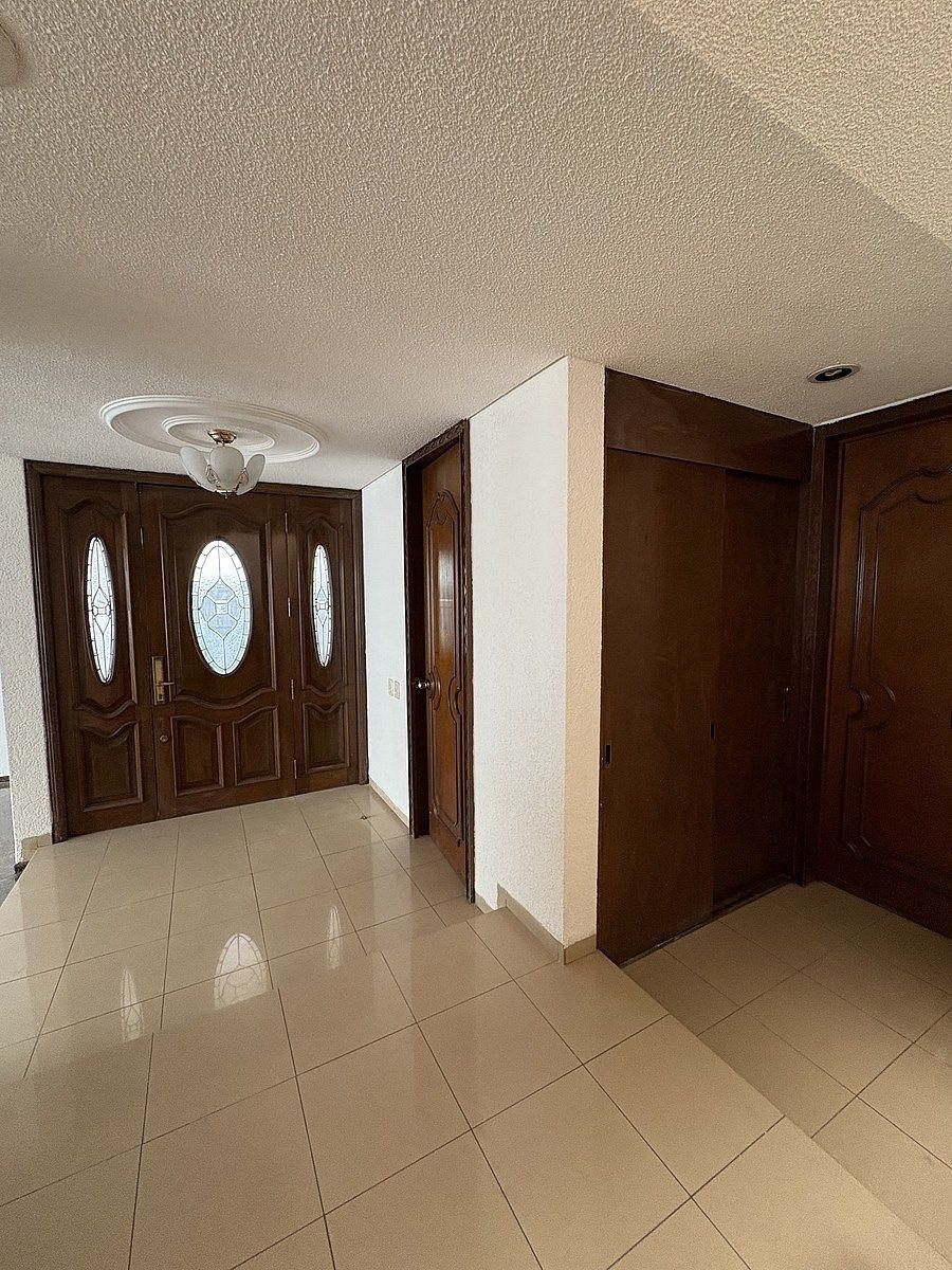 Casa en venta · Ciudad Satélite, Naucalpan de Juárez, Estado de México