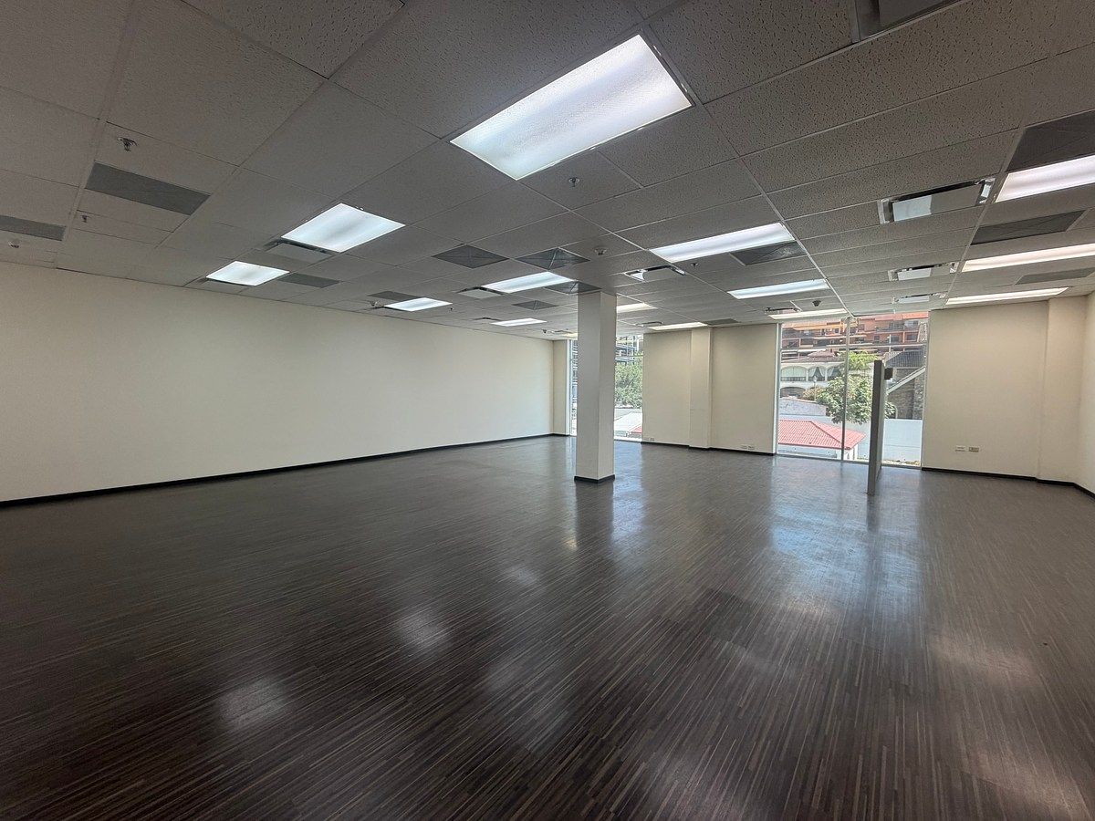 Oficina en renta · Zona Loma Larga Oriente, San Pedro Garza García, Nuevo León