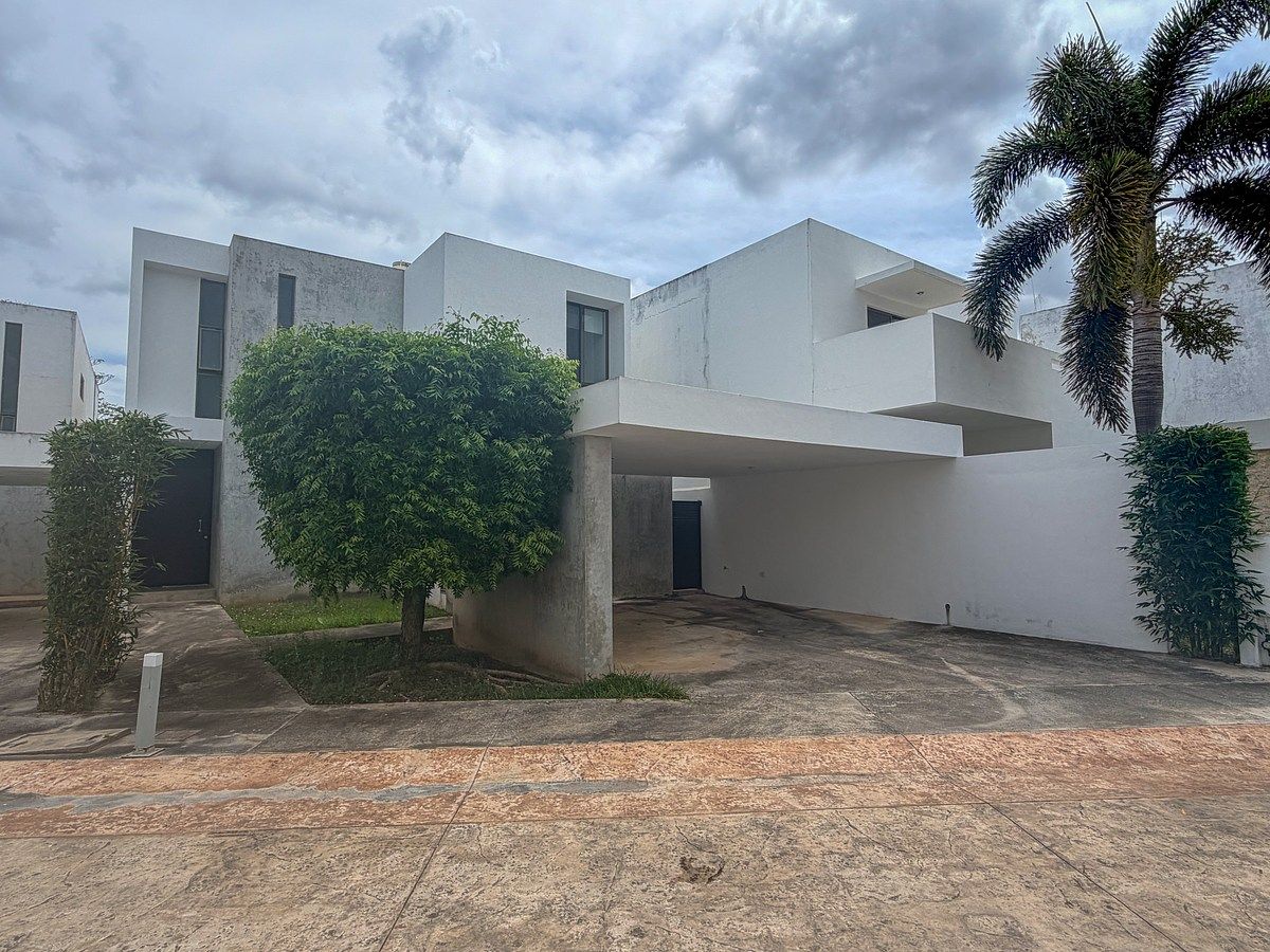 Casa en venta · Cholul, Mérida, Yucatán Casa en venta · Cholul, Mérida, Yucatán