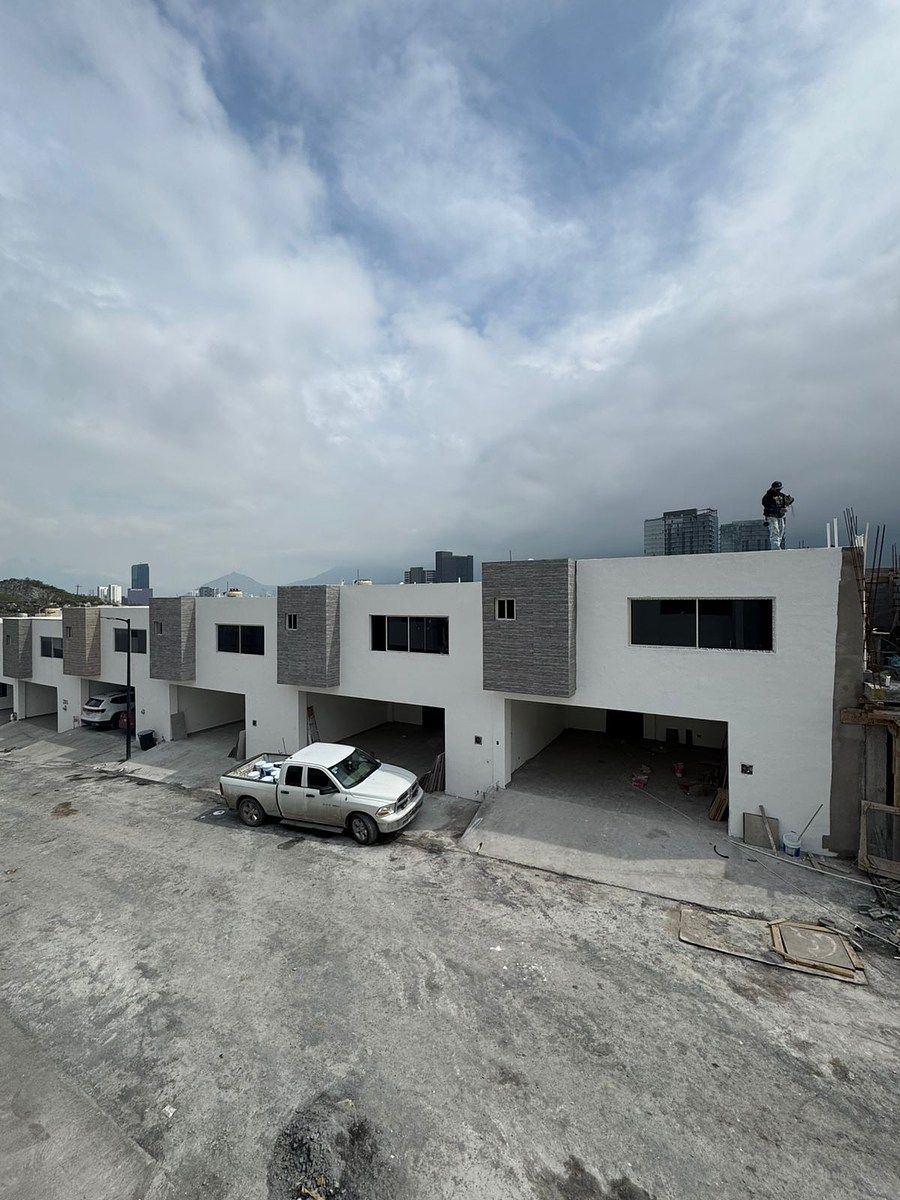 Casa en venta · Cumbres del Valle, Monterrey, Nuevo León
