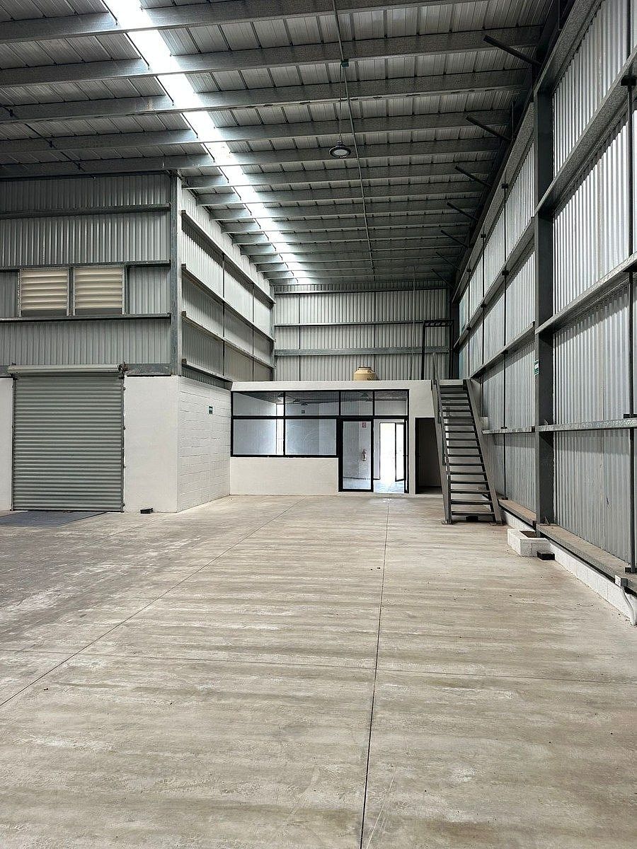 Nave industrial en renta · Tixcacalcupul, Yucatán