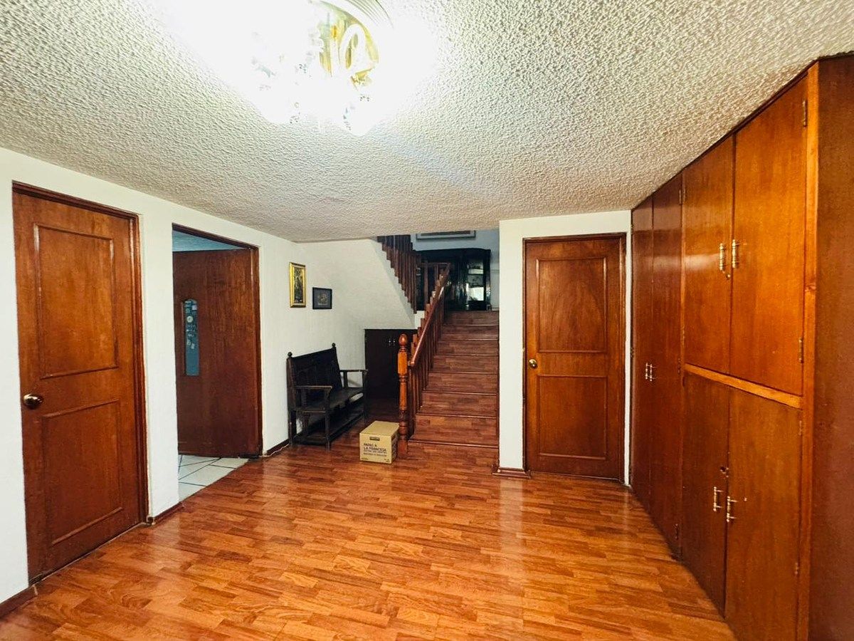 Casa en venta · Ciudad Satélite, Naucalpan de Juárez, Estado de México