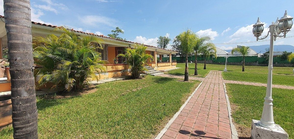 Casa en venta · San Pedro Tecomatepec, Ixtapan de la Sal, Estado de México