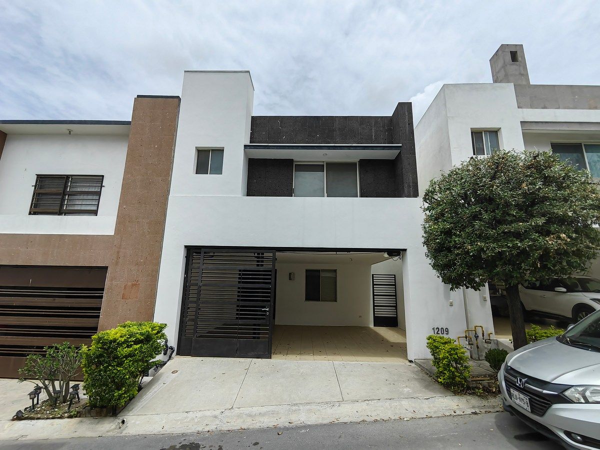 Casa en venta · Cumbres San Agustín 2do Sector 3er Etapa, Monterrey, Nuevo León