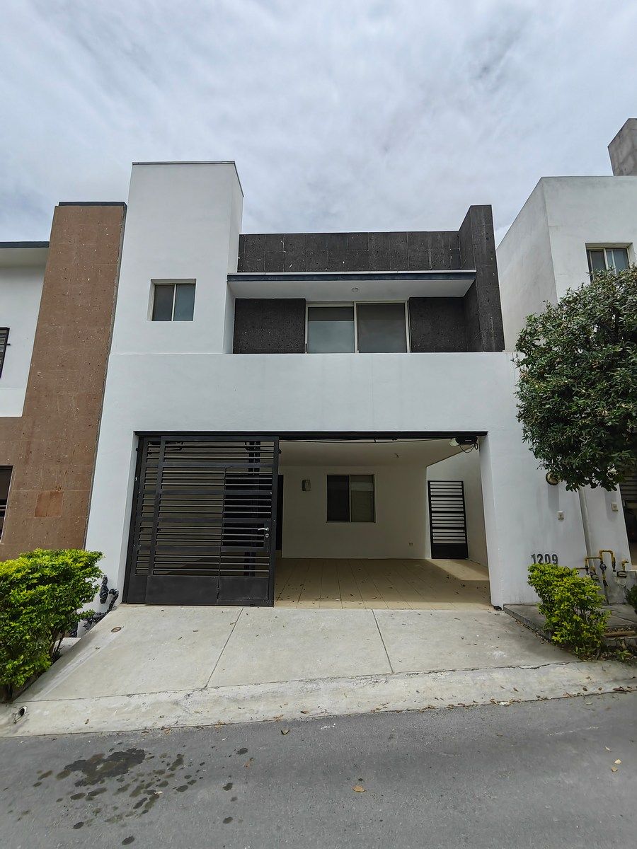 Casa en venta · Cumbres San Agustín 2do Sector 3er Etapa, Monterrey, Nuevo León