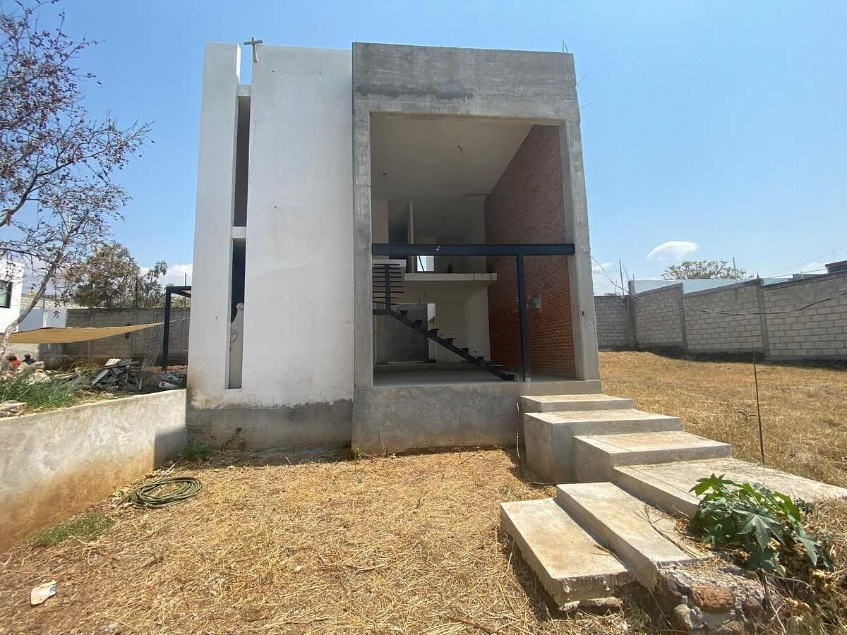 Casa en venta · Lomas de Cortes, Cuernavaca, Morelos Casa en venta · Lomas de Cortes, Cuernavaca, Morelos