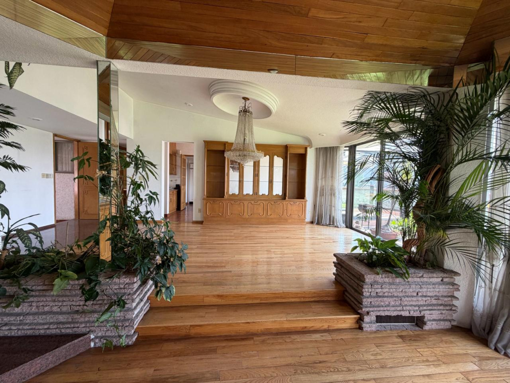 Casa en venta · Bosques de las Lomas, Cuajimalpa de Morelos, Ciudad de México