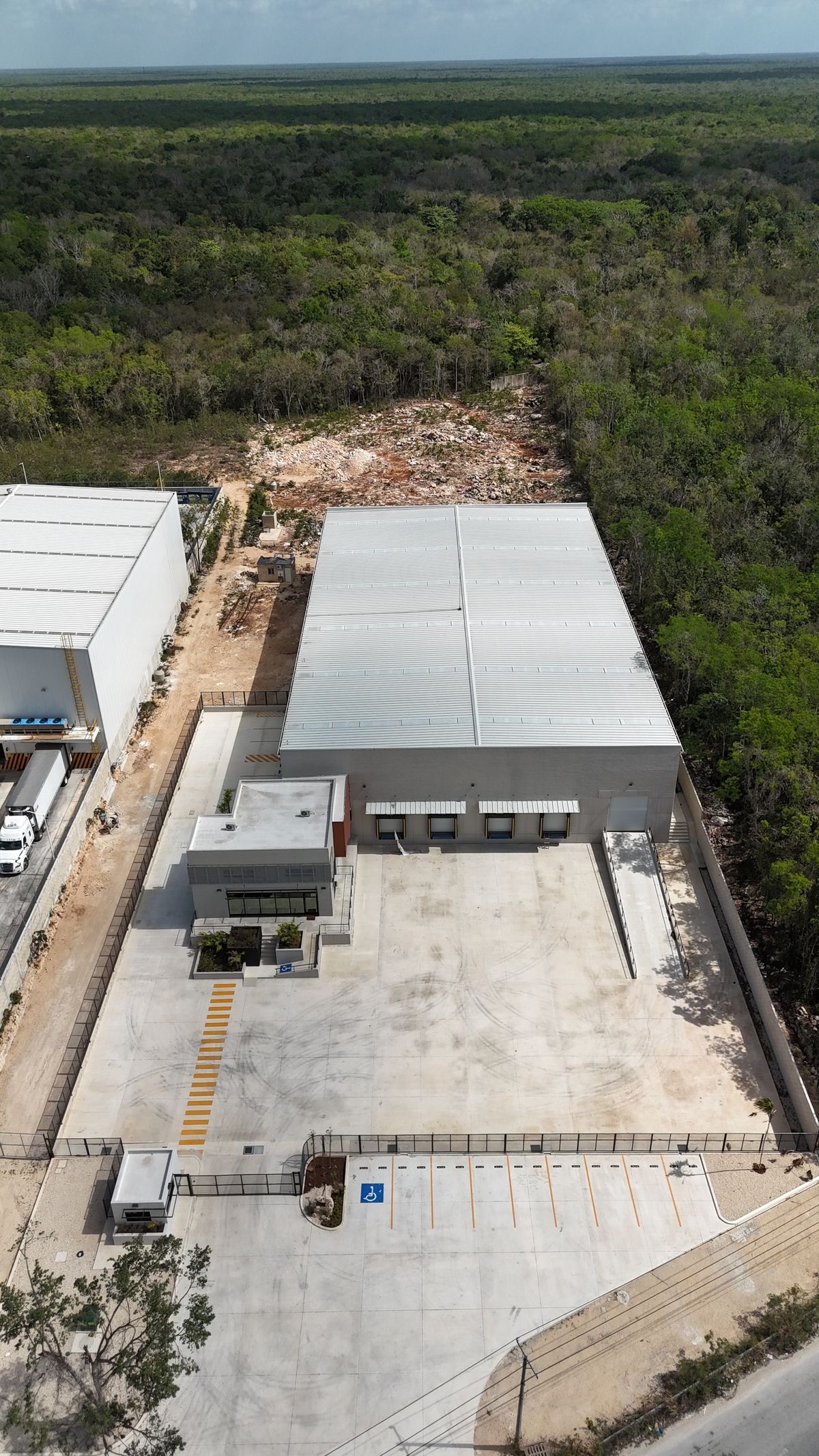 Bodega en renta · 3 Hermanos, Benito Juárez, Quintana Roo