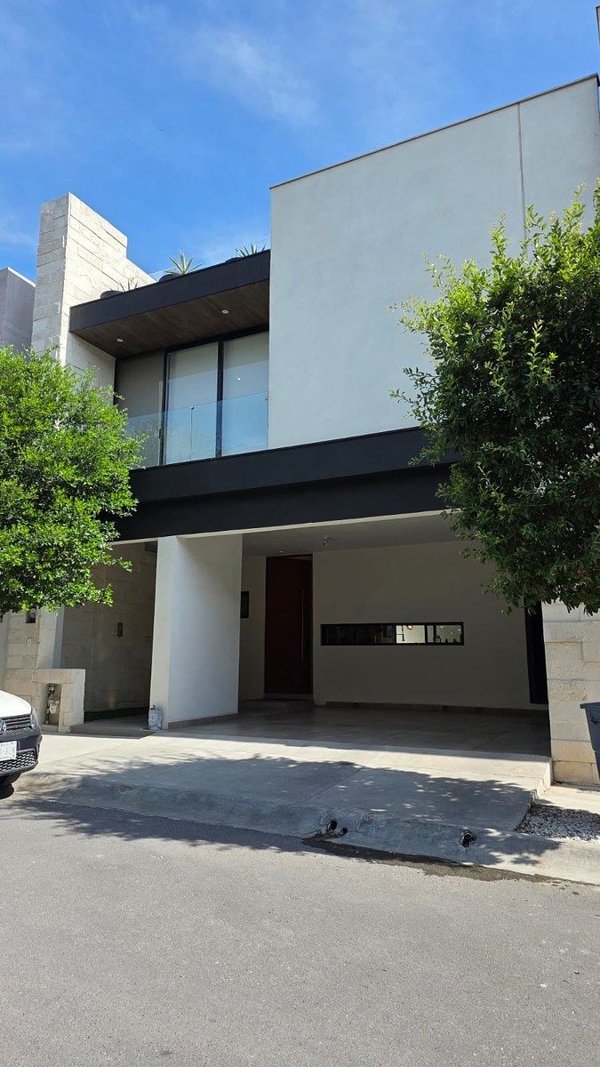 Casa en venta · Península, García, Nuevo León