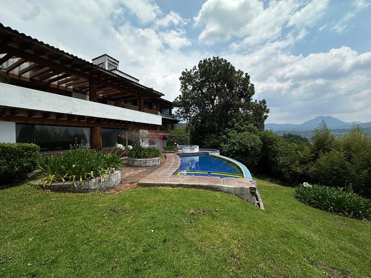 Casa en venta · Santa Magdalena Tilostoc, Valle de Bravo, Estado de México Casa en venta · Santa Magdalena Tilostoc, Valle de Bravo, Estado de México