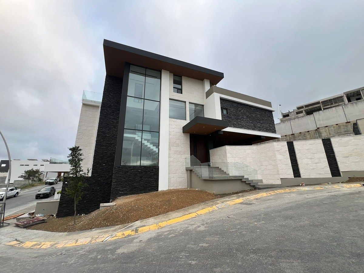 Casa en venta · Sierra Alta 10 Sector, Monterrey, Nuevo León Casa en venta · Sierra Alta 10 Sector, Monterrey, Nuevo León