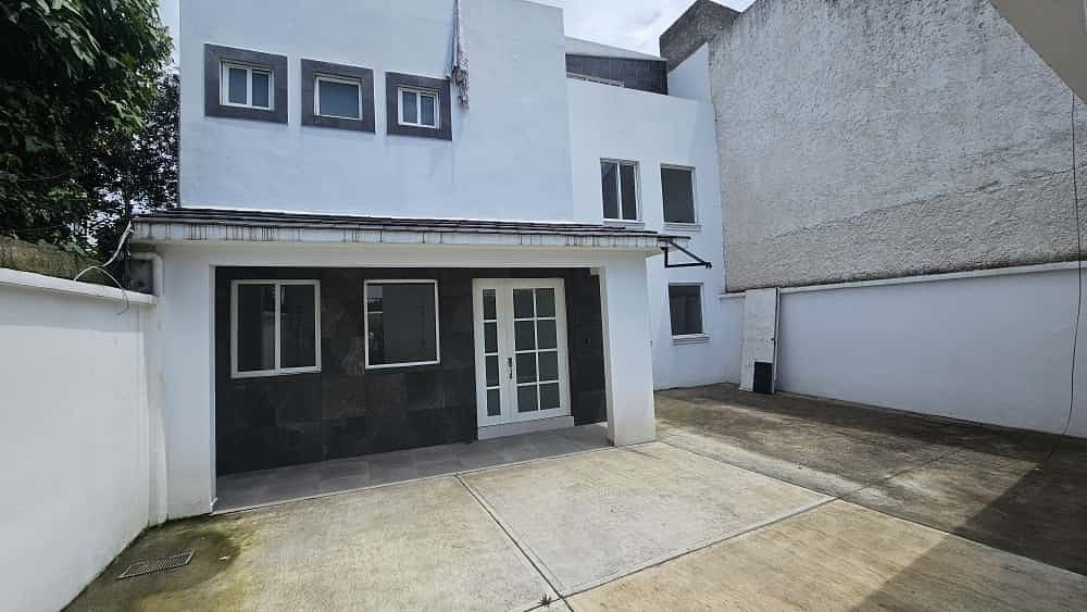 Casa en venta · Corredor Industrial Toluca Lerma, San Mateo Atenco, Estado de México