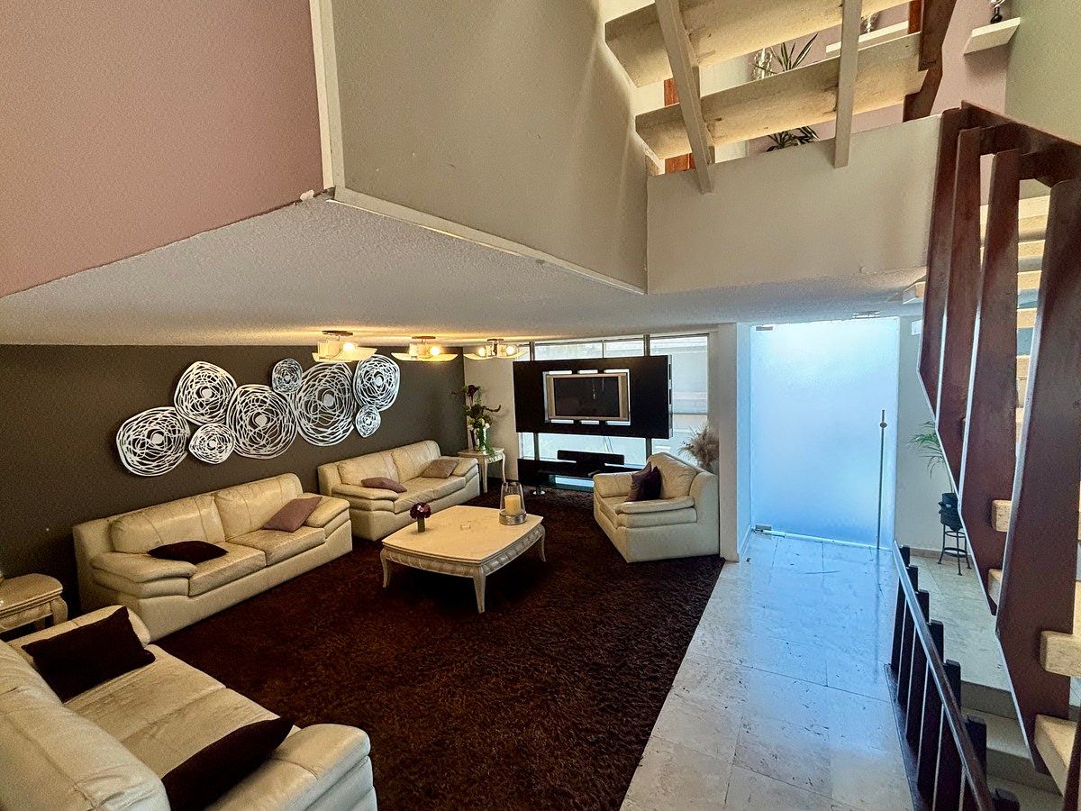Casa en venta · Naucalpan de Juárez, Estado de México Casa en venta · Naucalpan de Juárez, Estado de México