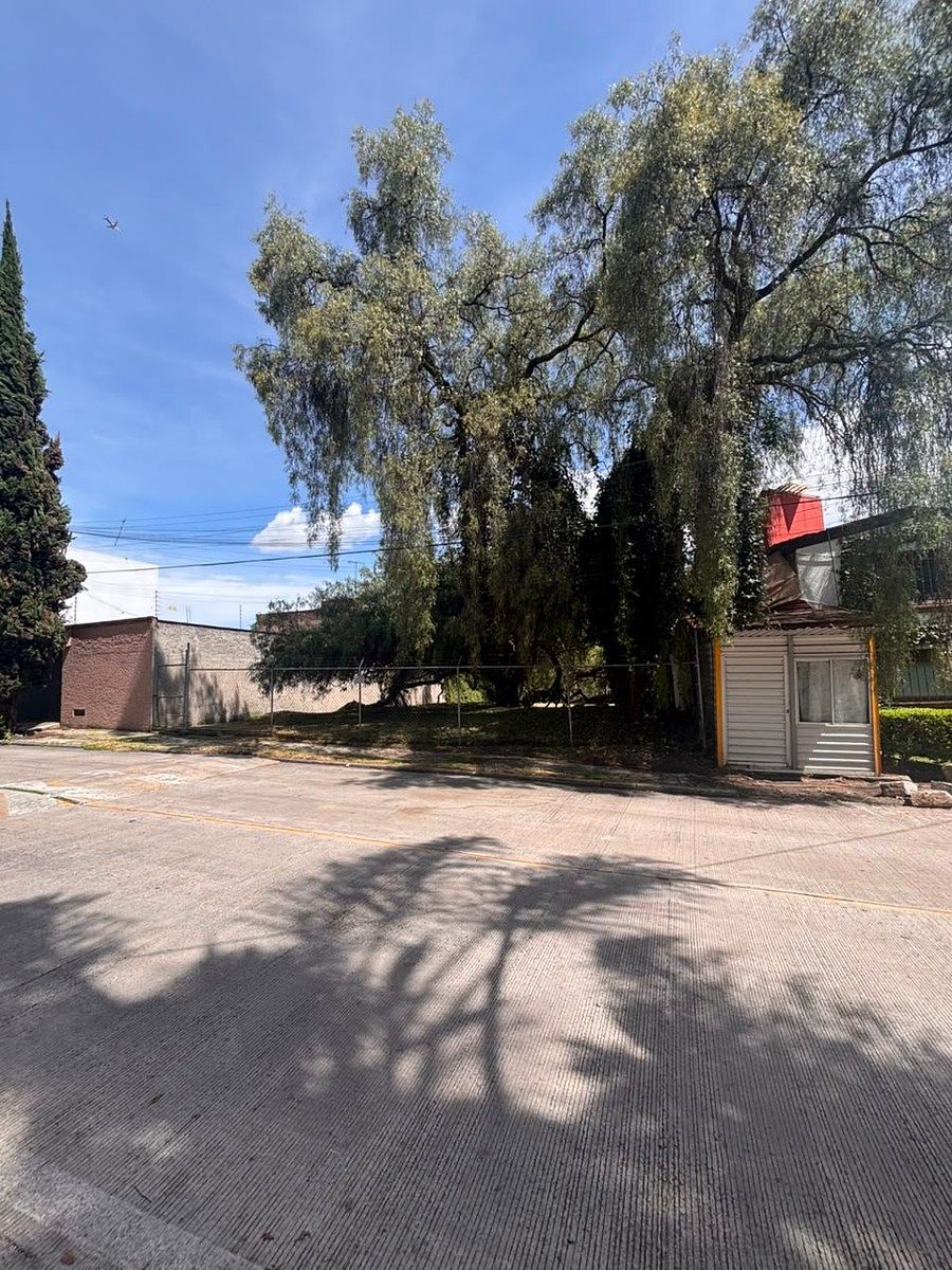 Lote en venta · Lomas de Tecamachalco Sección Bosques I y II, Huixquilucan, Estado de México