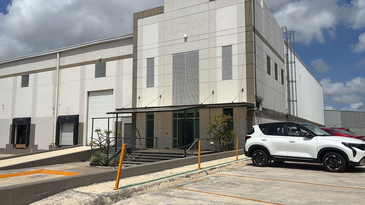 Nave industrial en renta · Alfredo V Bonfil, Benito Juárez, Quintana Roo