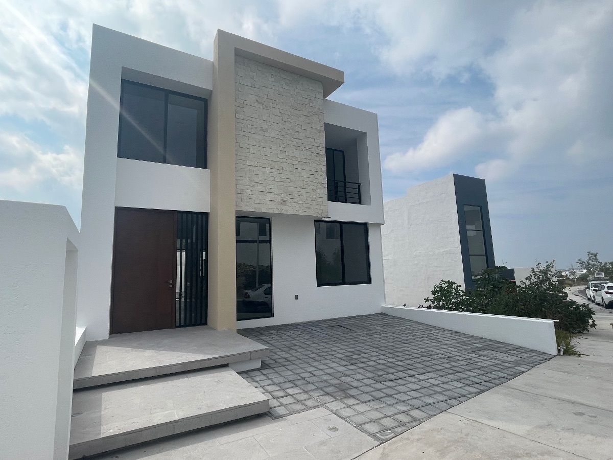 Casa en venta · Nuevo Refugio, Santiago de Querétaro, Querétaro Casa en venta · Nuevo Refugio, Santiago de Querétaro, Querétaro