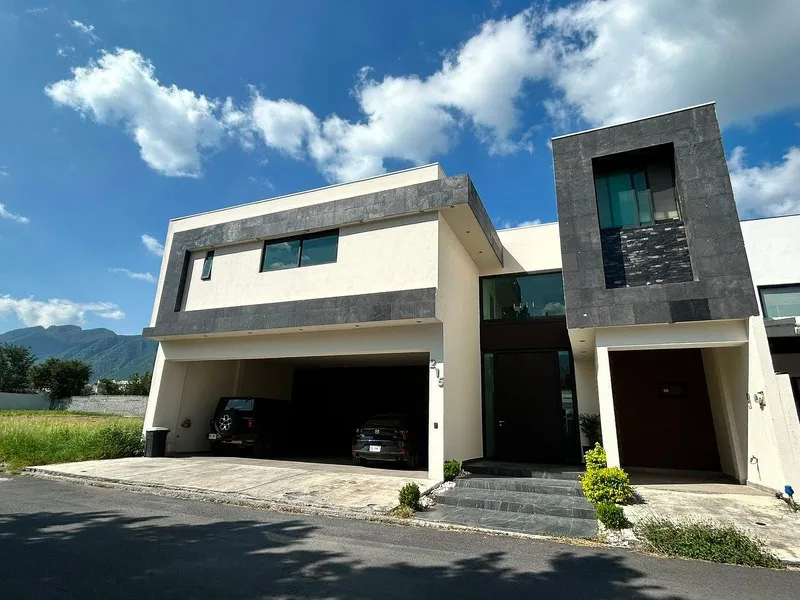 Casa en venta · El Uro, Monterrey, Nuevo León