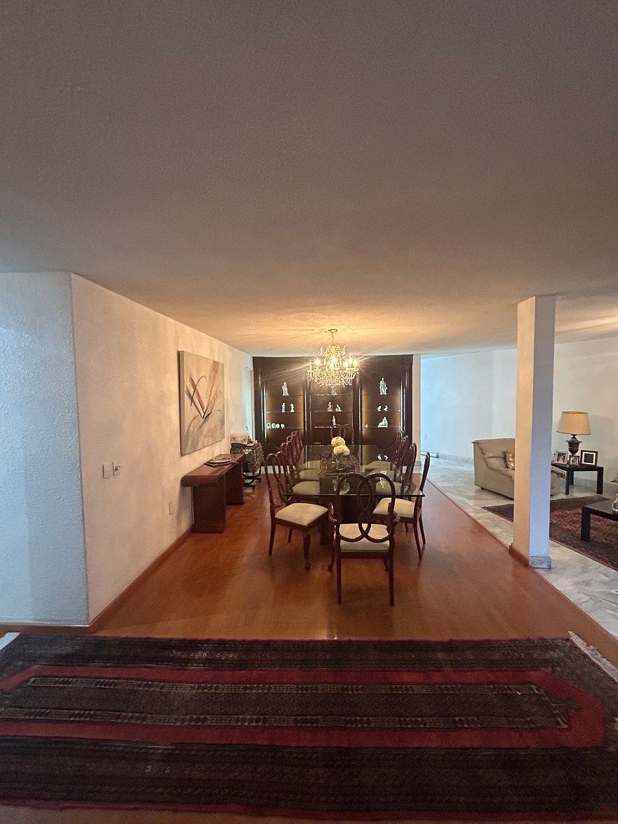 Casa en venta · Lomas de Chapultepec VIII Sección, Lomas de Chapultepec, Chapultepec, Miguel Hidalgo, Ciudad de México Casa en venta · Lomas de Chapultepec VIII Sección, Lomas de Chapultepec, Chapultepec, Miguel Hidalgo, Ciudad de México