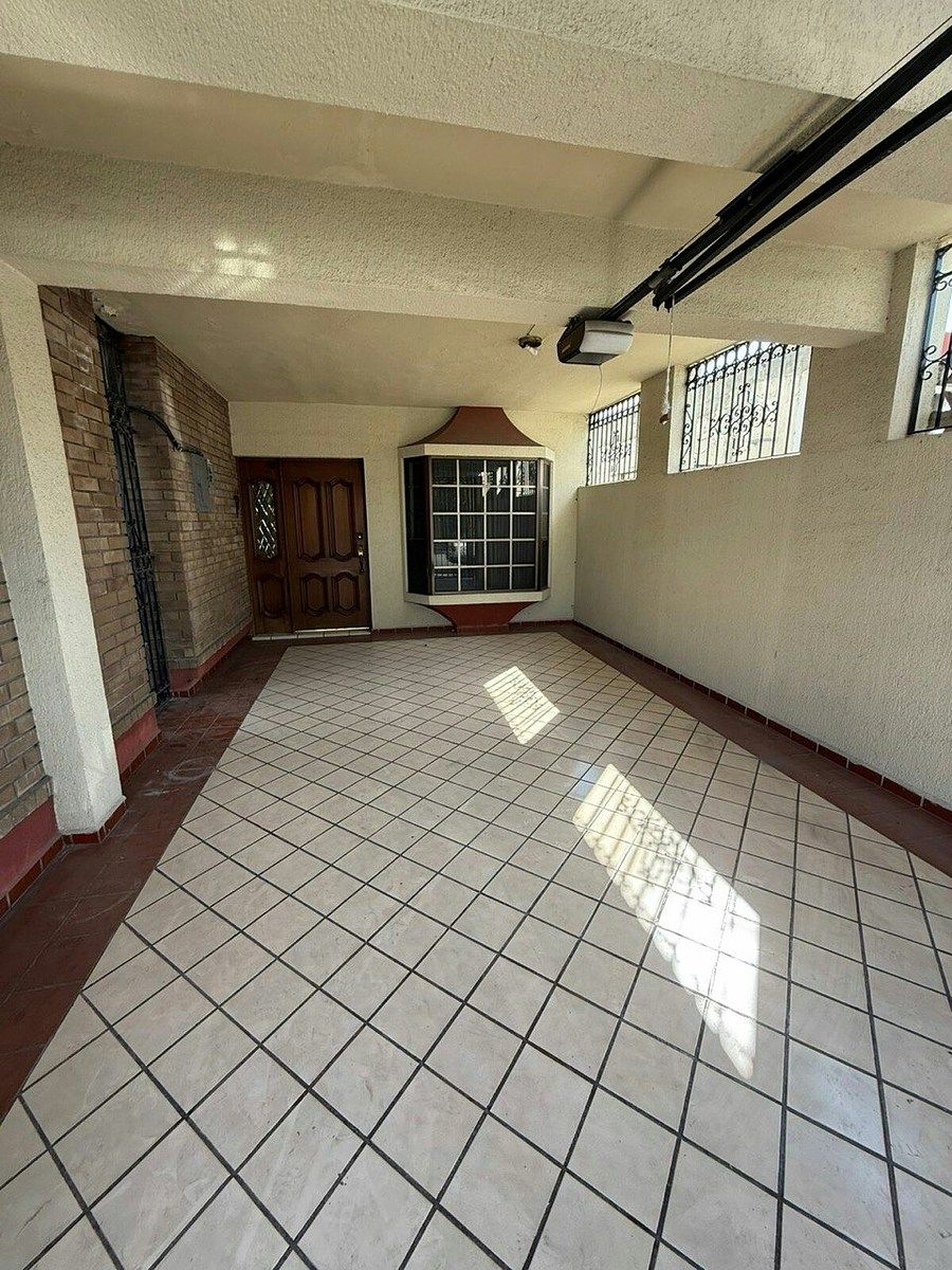 Casa en venta · Mitras Centro, Monterrey, Nuevo León