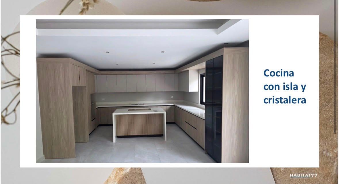 Casa en venta · Altares Residencial, Santiago, Nuevo León