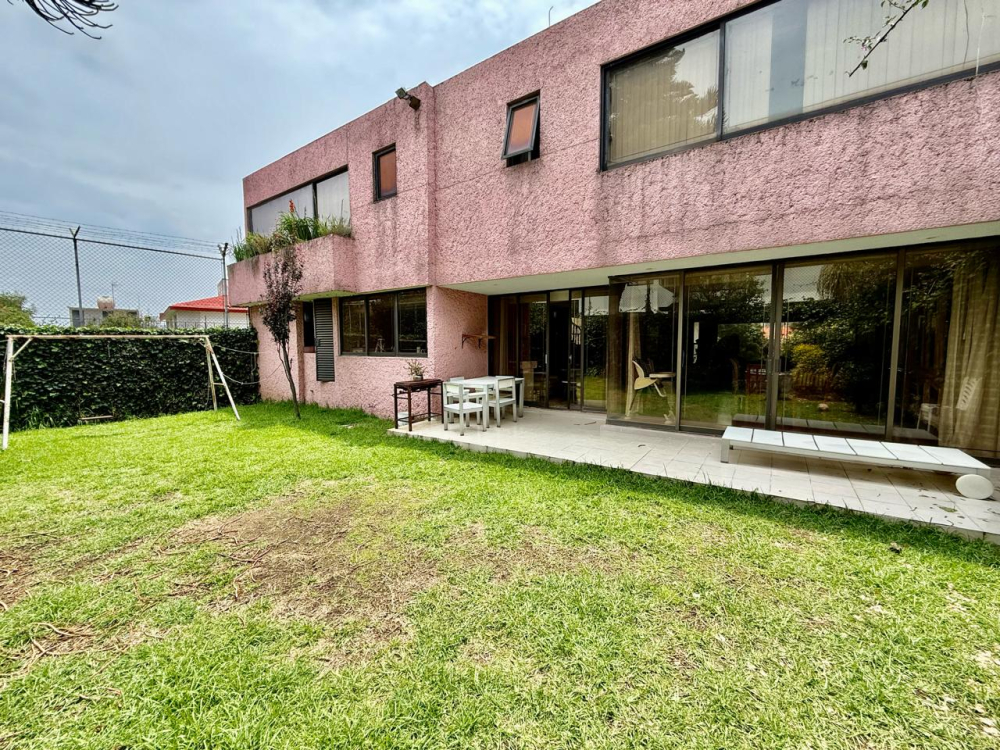 Casa en venta · Lomas de las Palmas, Huixquilucan, Estado de México Casa en venta · Lomas de las Palmas, Huixquilucan, Estado de México