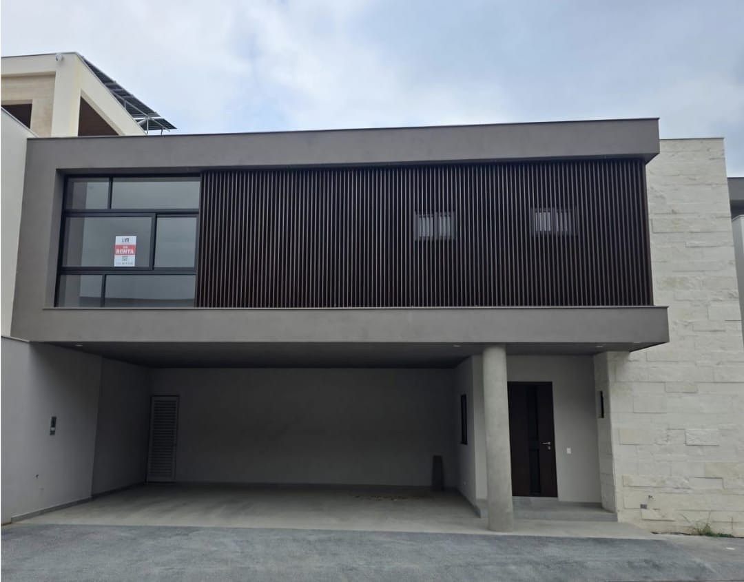 Casa en venta · Altares Residencial, Santiago, Nuevo León