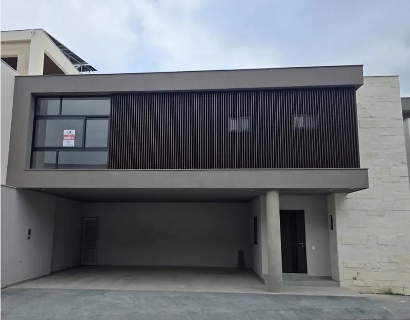 Casa en venta · Altares Residencial, Santiago, Nuevo León
