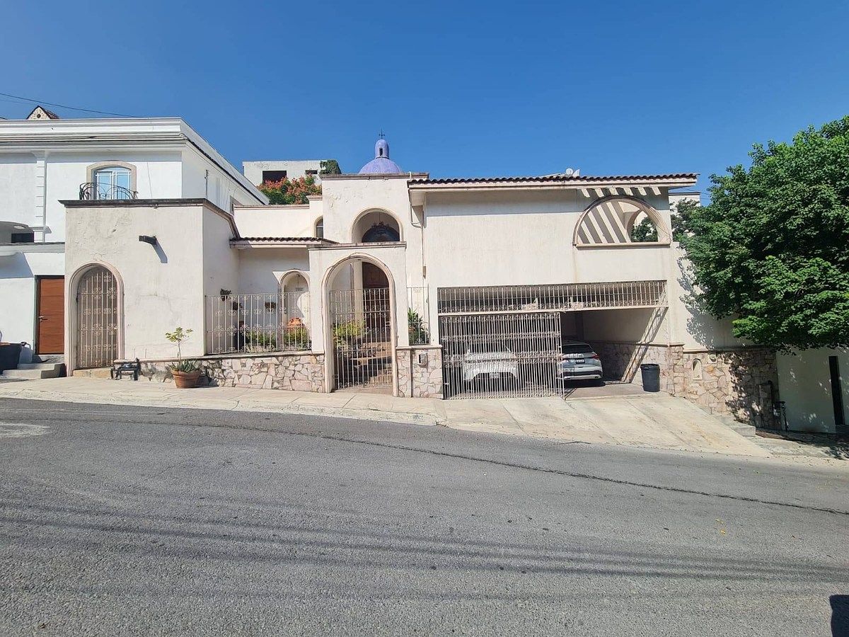 Casa en venta · Las Cumbres 2 Sector, Monterrey, Nuevo León