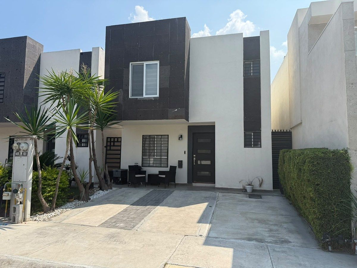 Casa en venta · Cumbres Provenza, García, Nuevo León