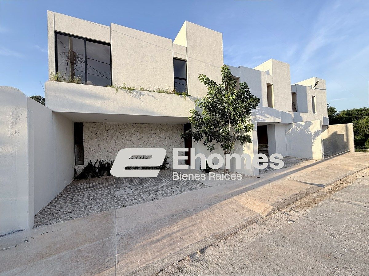 Casa en venta · San Juan Bautista, Mérida, Yucatán