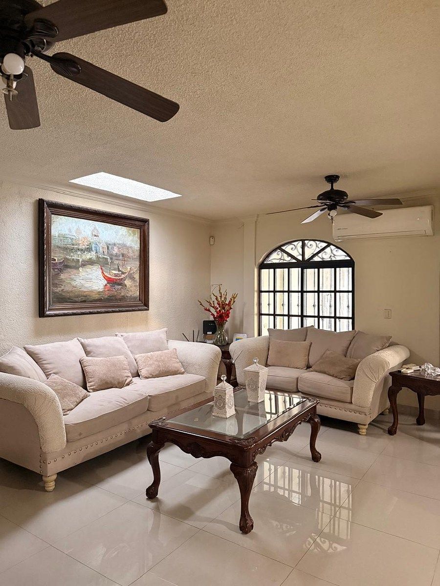 Casa en venta · Valle Del Nogalar, San Nicolás de los Garza, Nuevo León